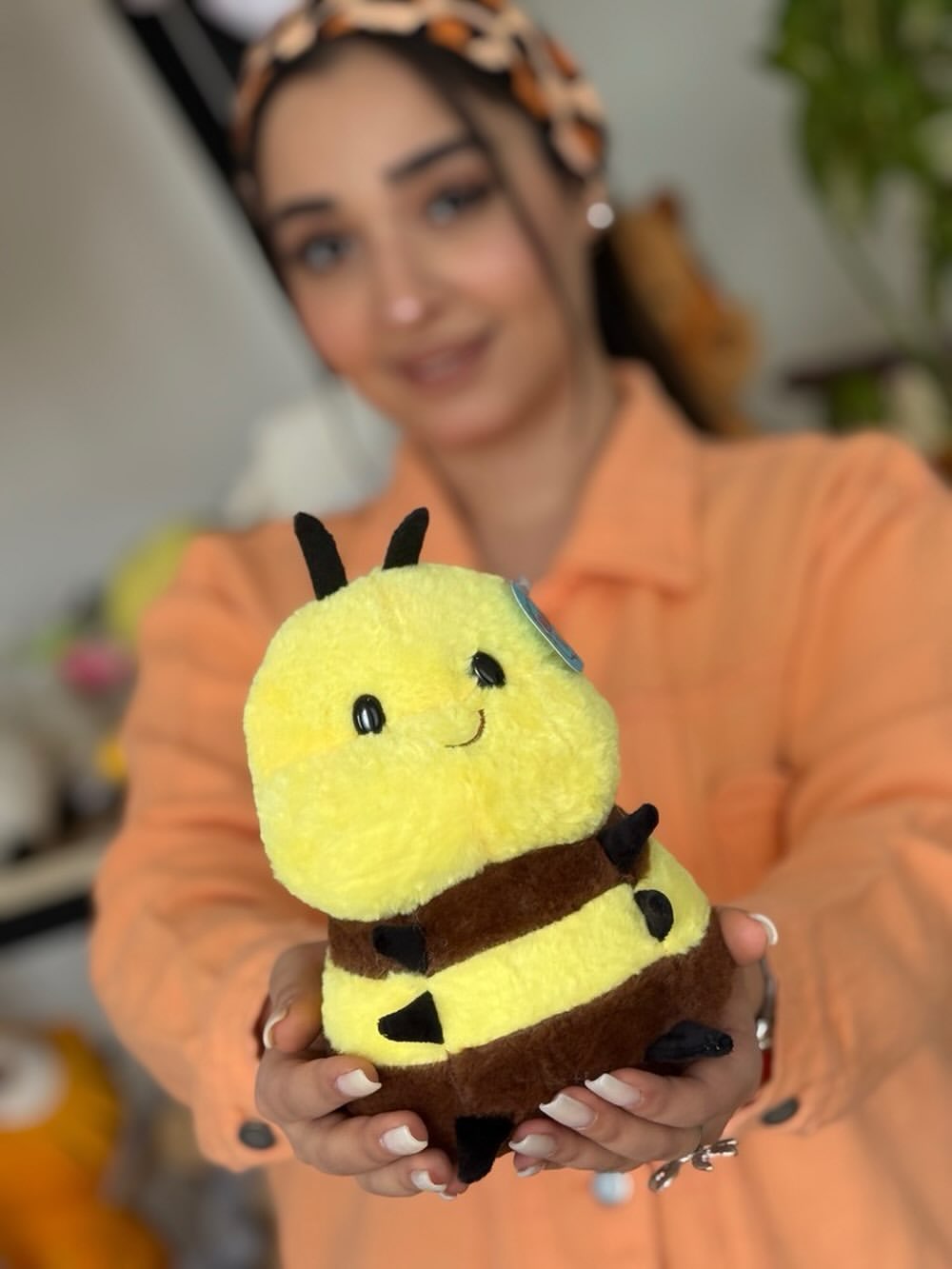 عروسک زنبور عسل